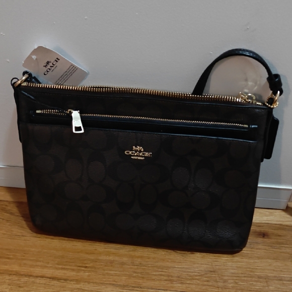 Coach Handbags - Brand New Coach Black Signature Pattern Crossbody with Gold Hardware